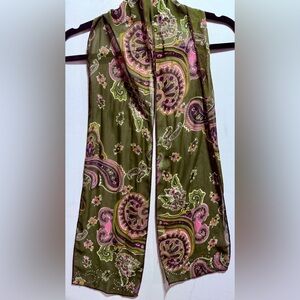 Paisley Patterned Green Scarf